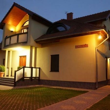 Dom Goscinny Klemens Dębki Buitenkant foto