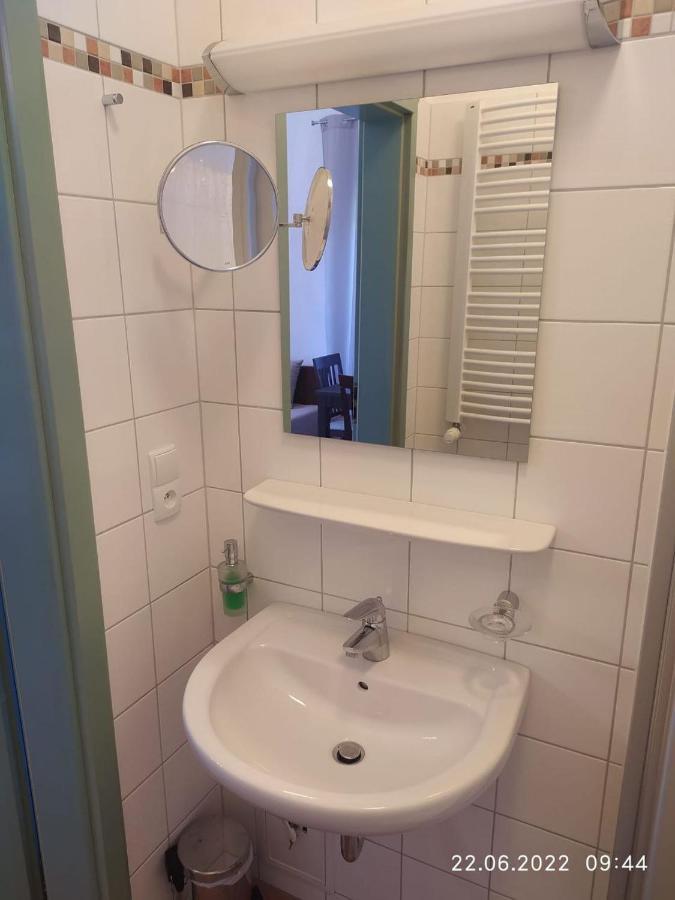 Dom Goscinny Klemens Dębki Buitenkant foto